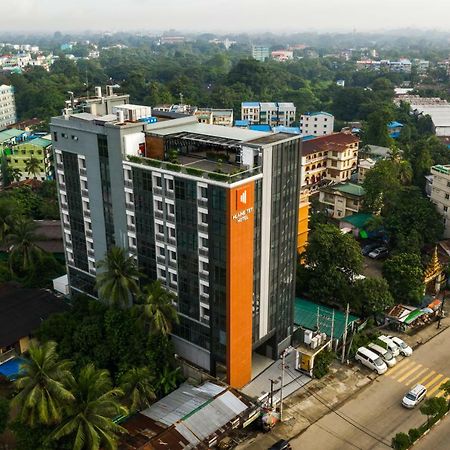 Hlaine Tet Hotel Янгон Экстерьер фото